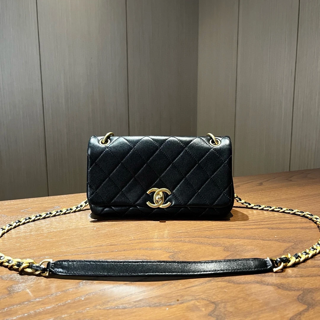 99新 Chanel/香奈儿 大mini链条包 30开 尺寸22×12 yz