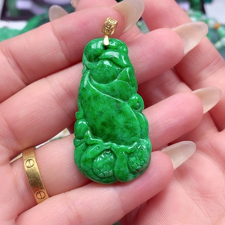 颈饰18K金镶嵌翡翠翡翠