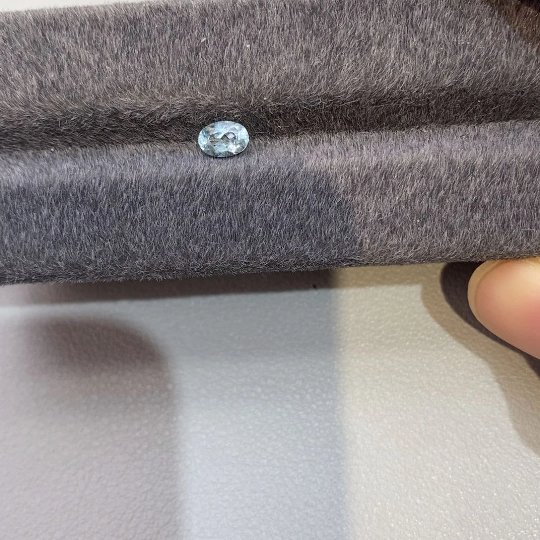 海蓝宝石裸石未镶嵌0.5克拉