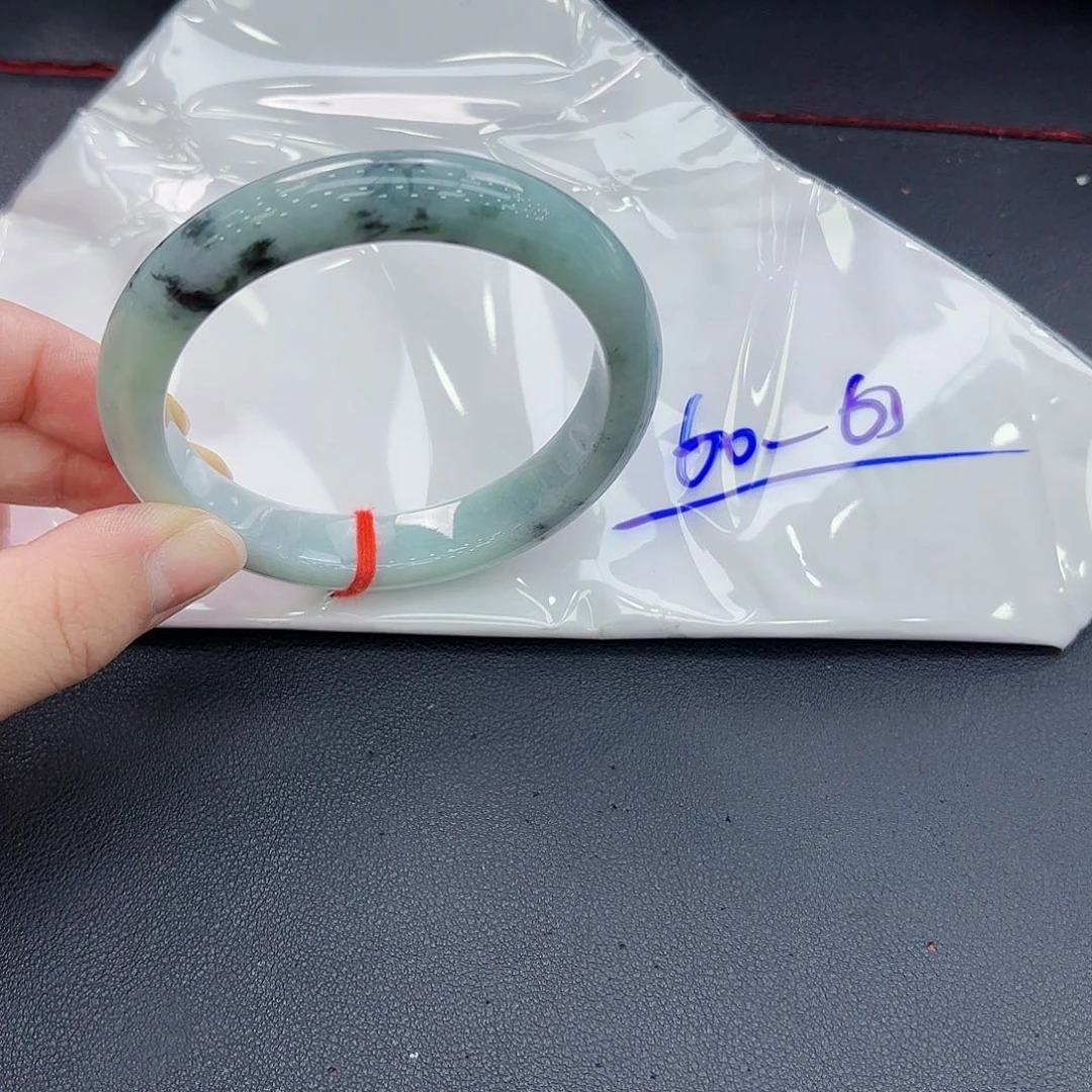 翡翠手镯未镶嵌手镯60