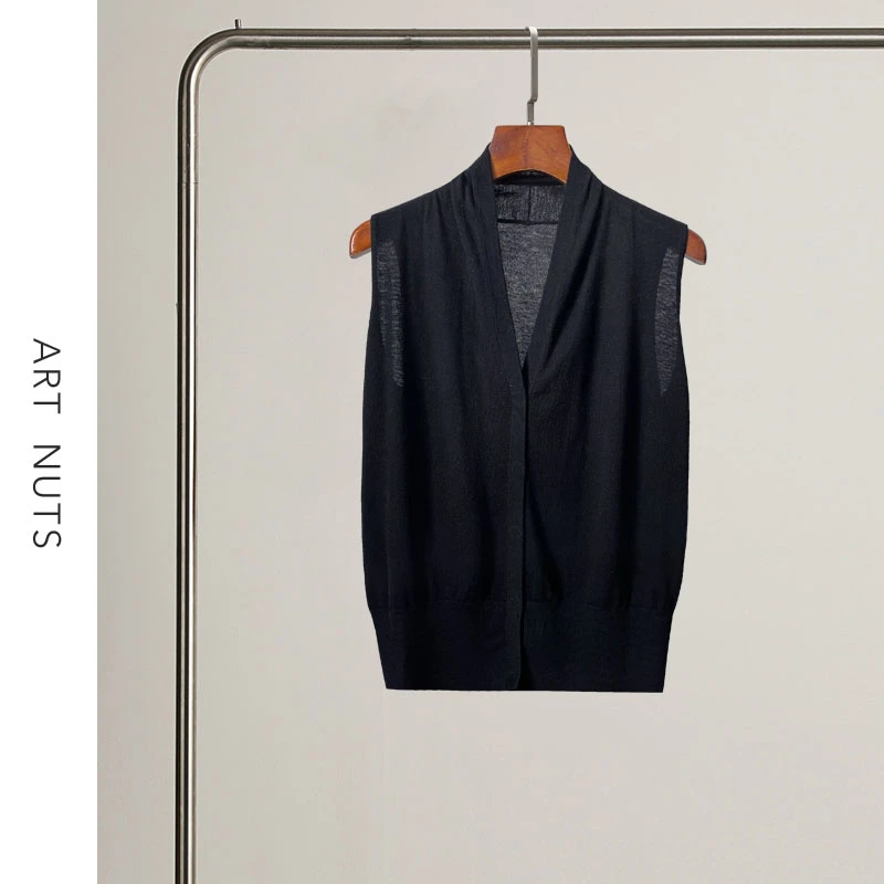 悦迷Art Nuts 简约的线条 时尚休闲百搭修身针织无袖开衫
