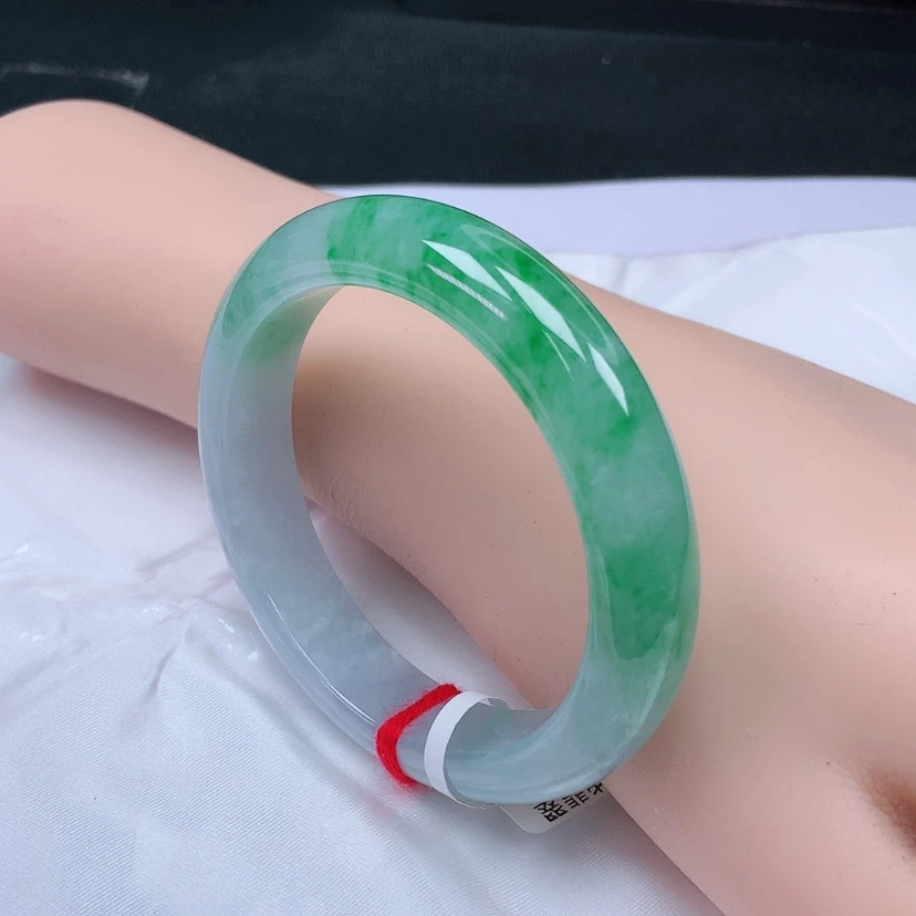 【闪购商品】翡翠手镯未镶嵌大**闲，