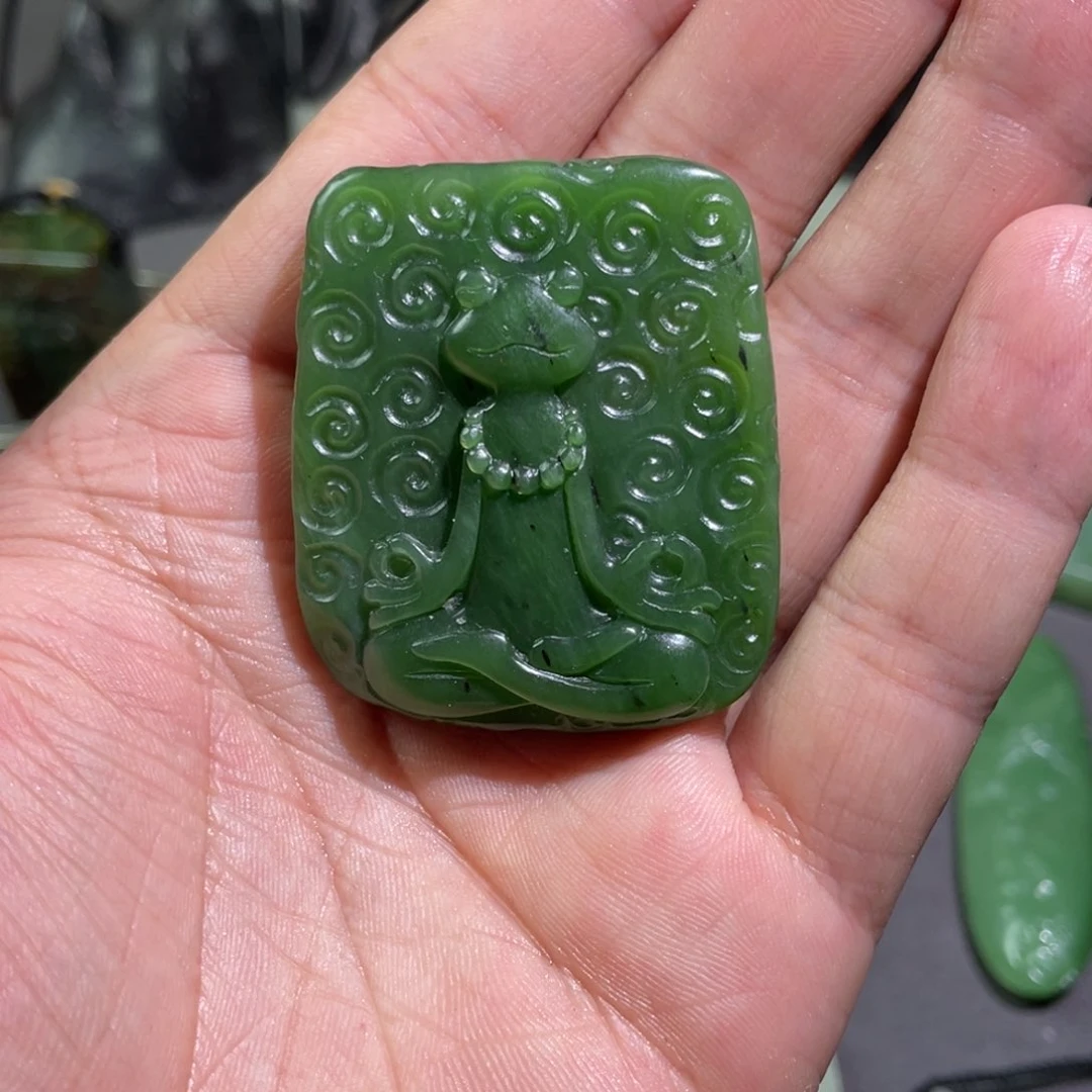 和田玉未镶嵌颈饰吴