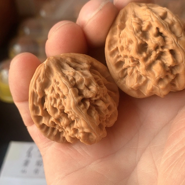 文玩核桃吊坠义*马蹄有磕尖