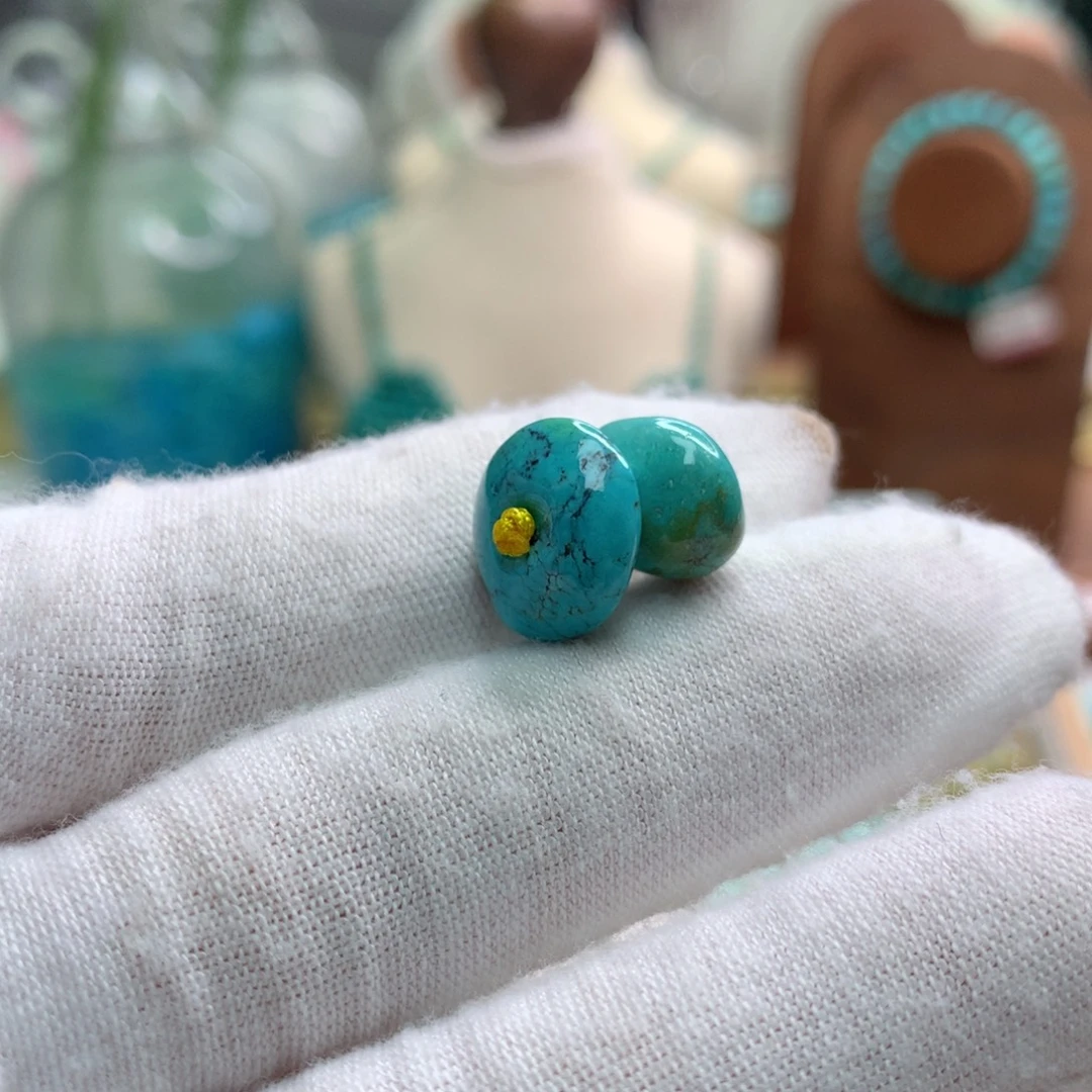 绿松石未镶嵌饰品