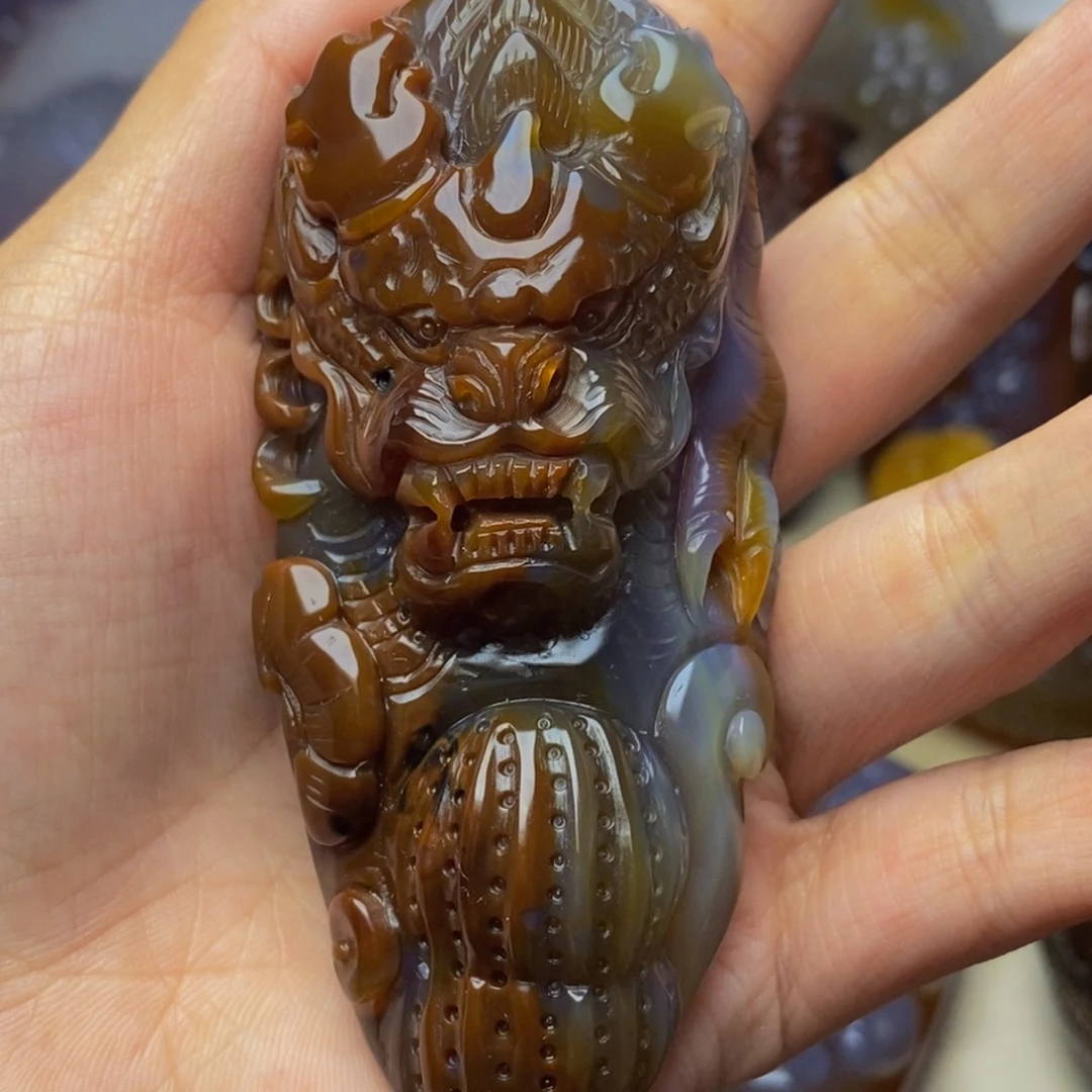 玛瑙/玉髓未镶嵌把件