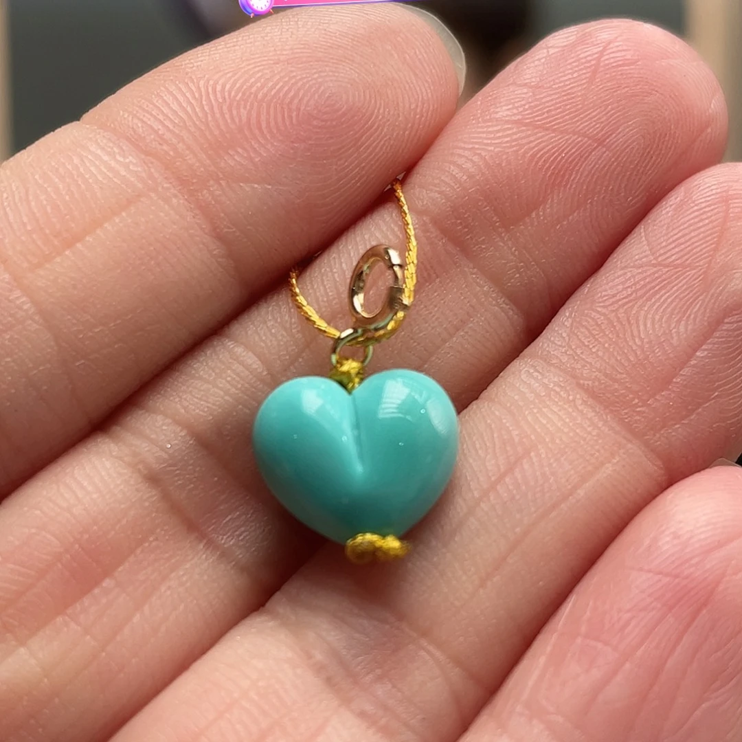 绿松石未镶嵌颈饰