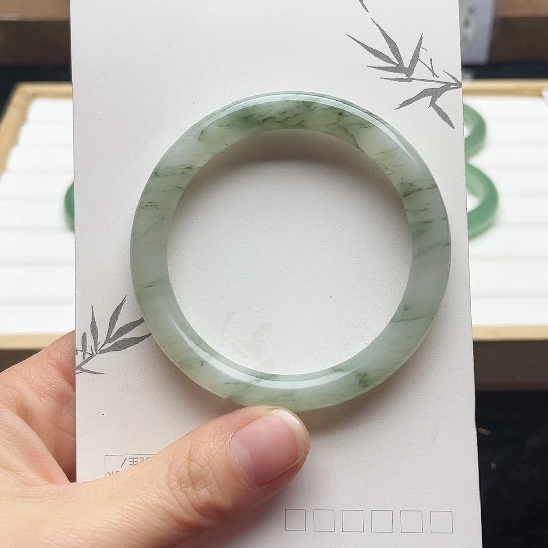 未镶嵌手镯石英质玉25