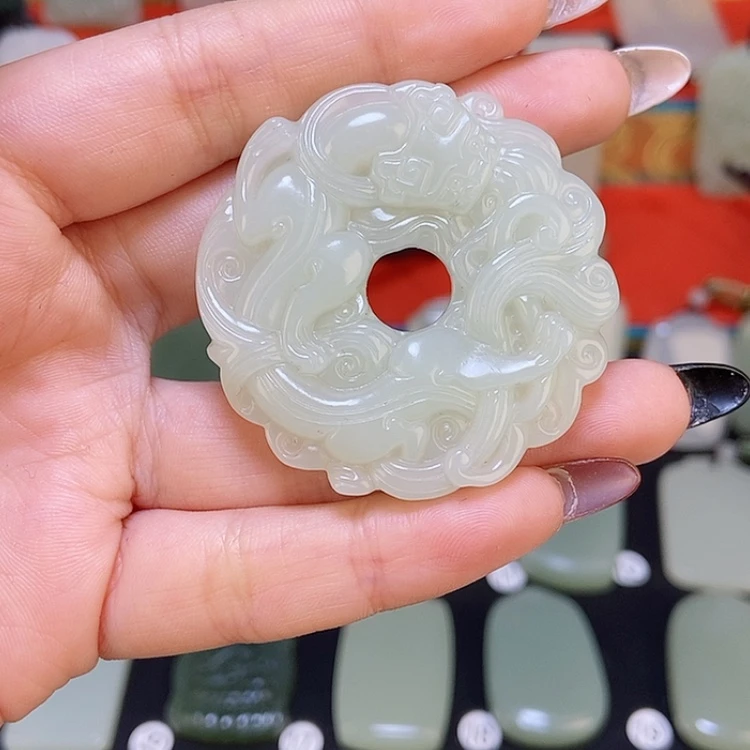 【闪购商品】颈饰未镶嵌和田玉