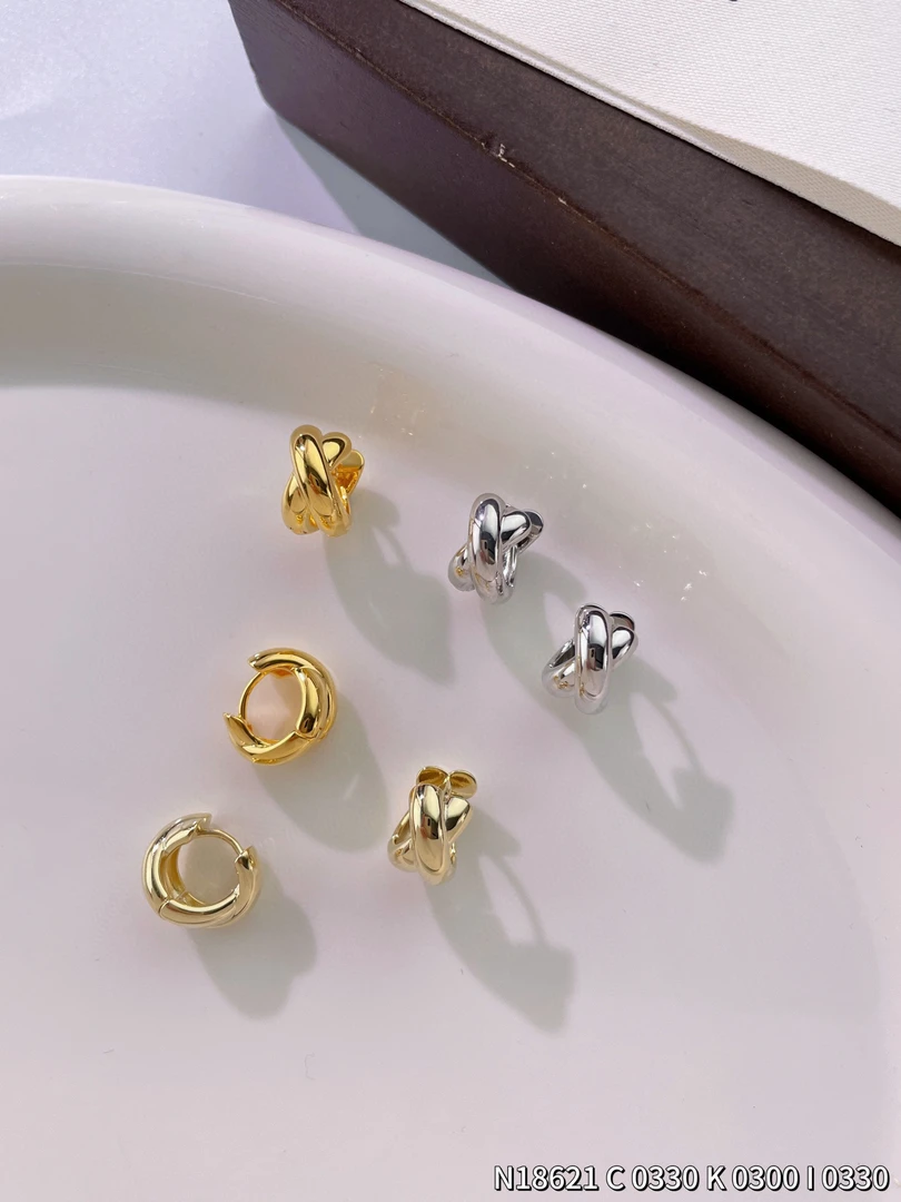 铜合金耳饰 法式小众气质高级感百搭简约素款18621