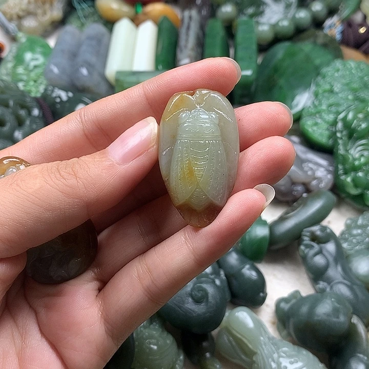 颈饰未镶嵌和田玉