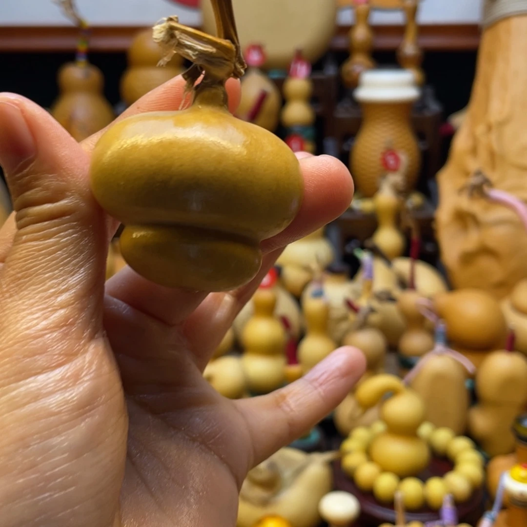 ?*葫芦山风景秀丽宜人而又