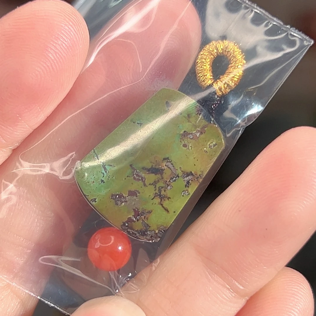 南红玛瑙未镶嵌珠宝奇石