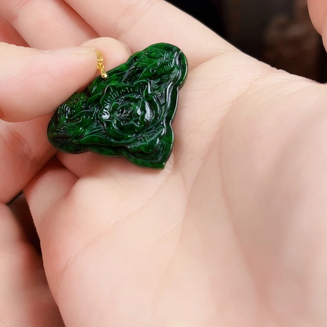 翡翠颈饰18K金镶嵌吊坠
