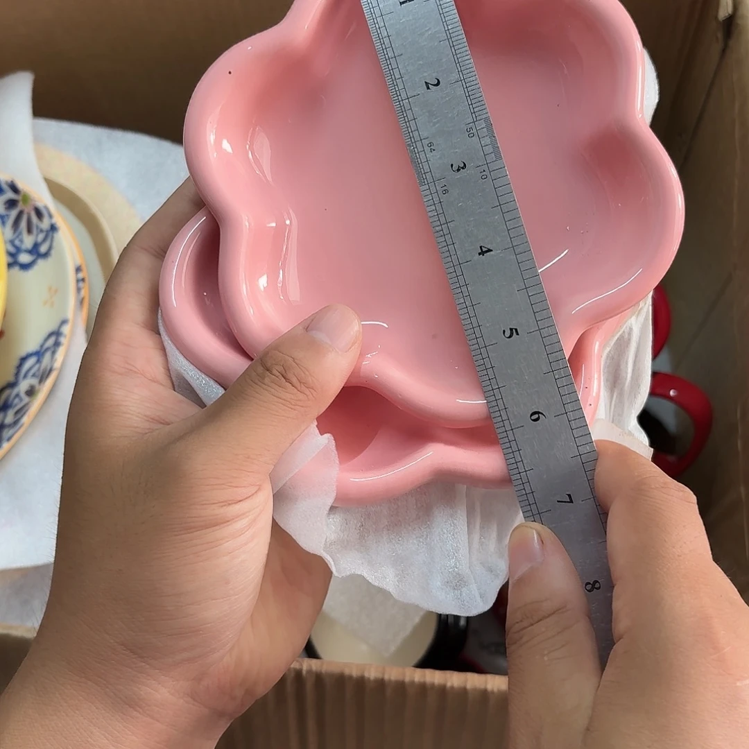 陶瓷制品、默认微瑕介意慎拍、两天内拼单满20包邮发货！