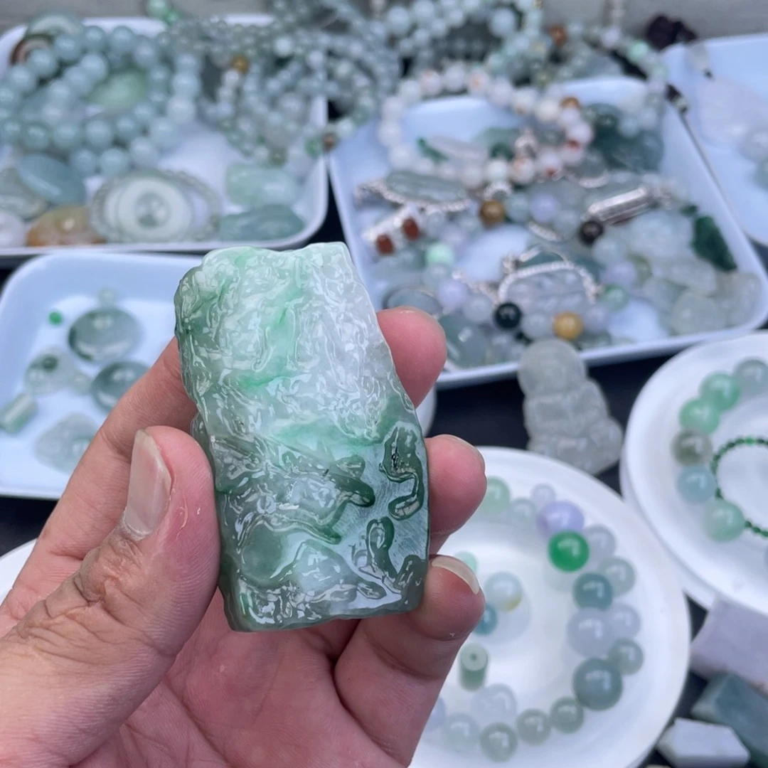 未镶嵌挂件翡翠辰****1天然缅甸翡翠边角料