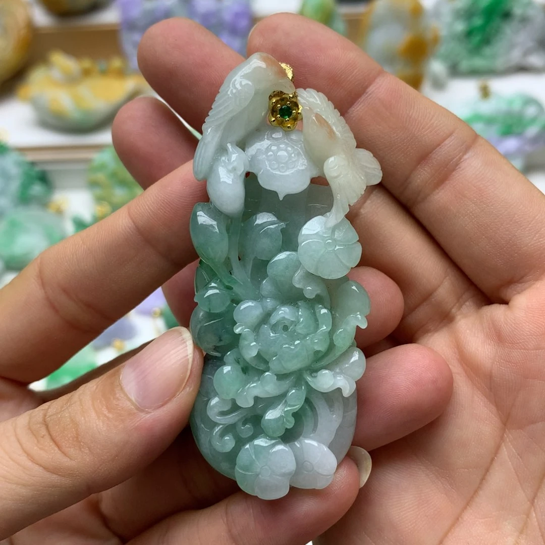 翡翠未镶嵌颈饰翡翠