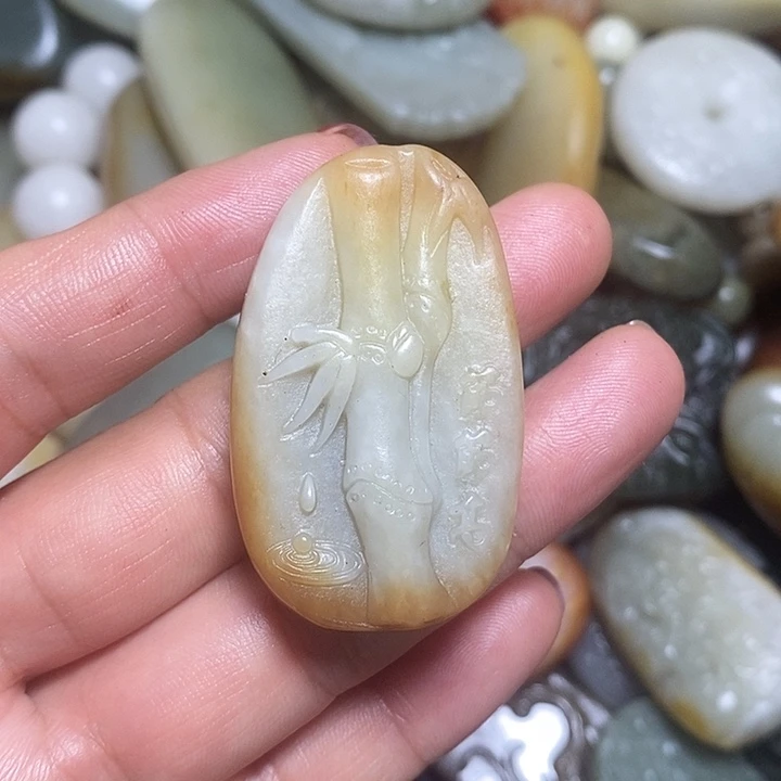 和田玉未镶嵌挂件