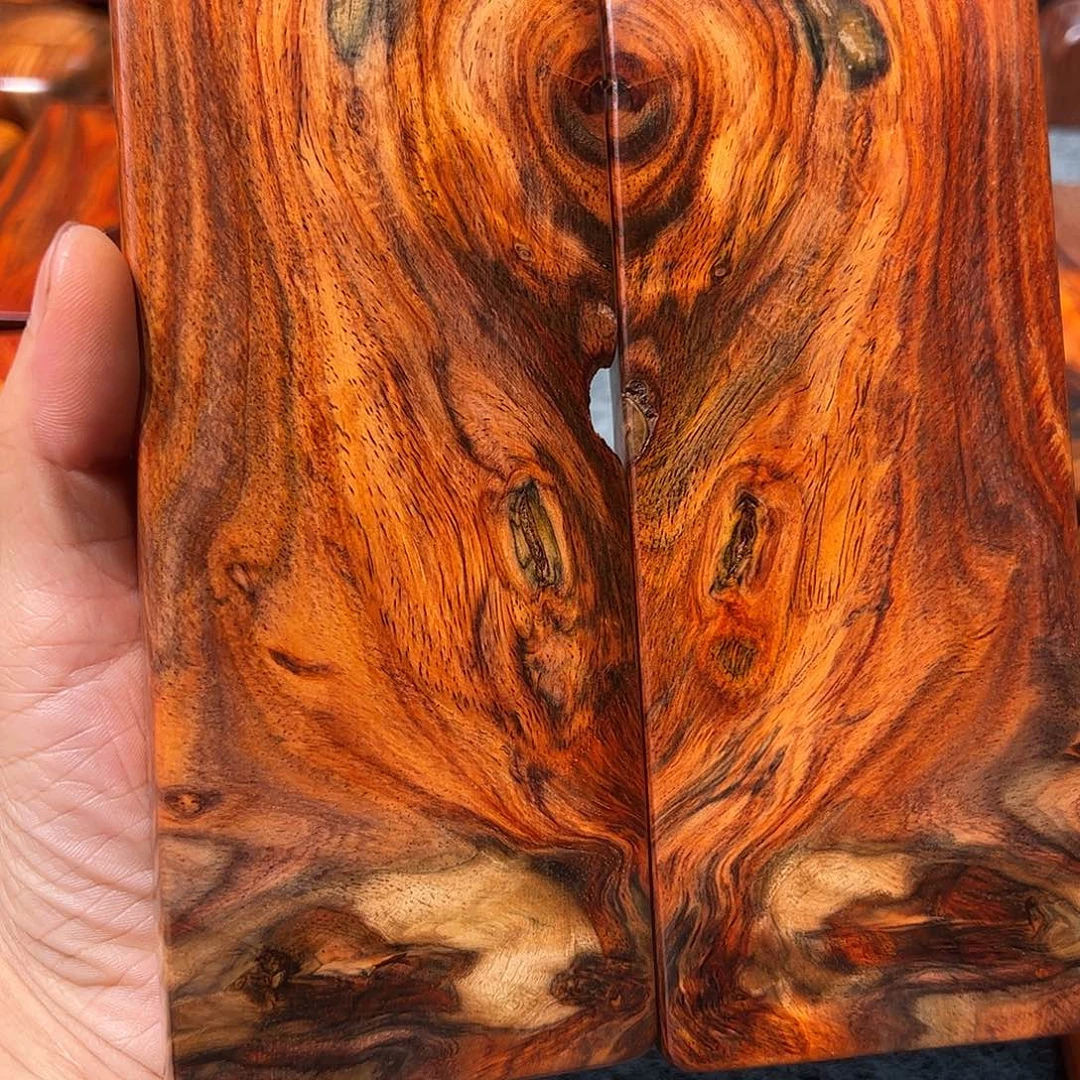 用***6交趾黄檀（大红酸枝）