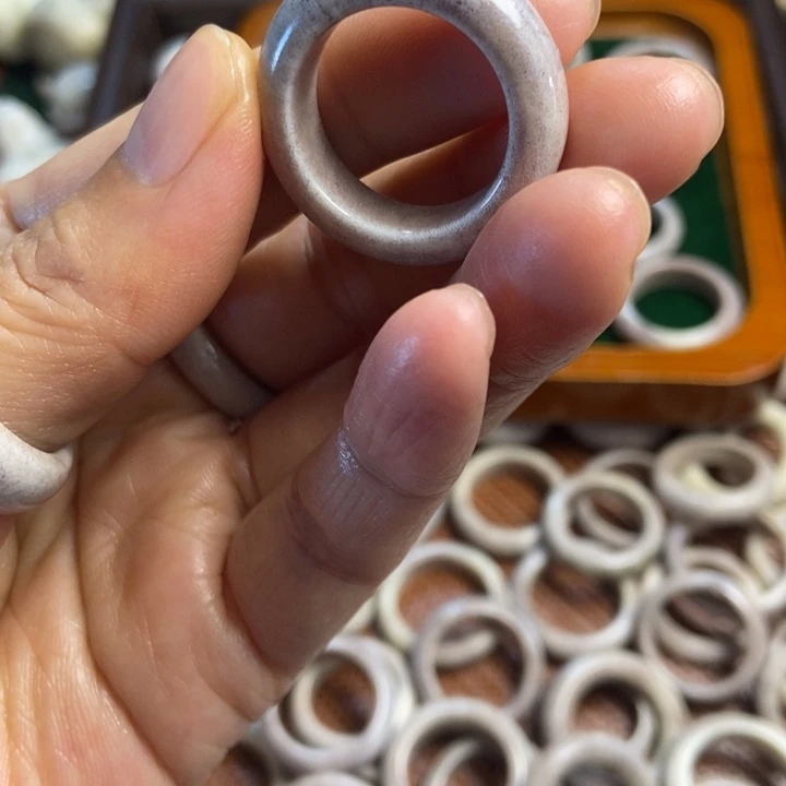 Z***M配饰鹿角雕刻一个出