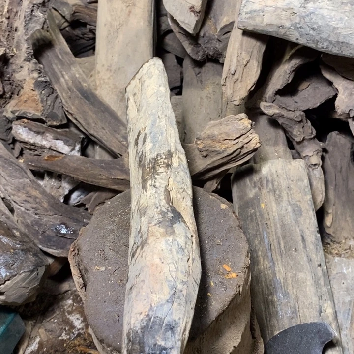 D***G贡木贡木手串定制（不退不换）