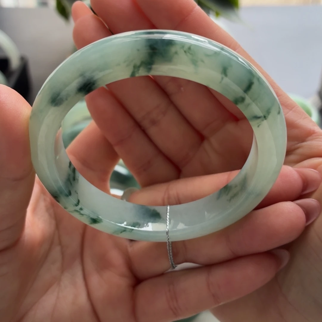 翡翠未镶嵌手镯天然