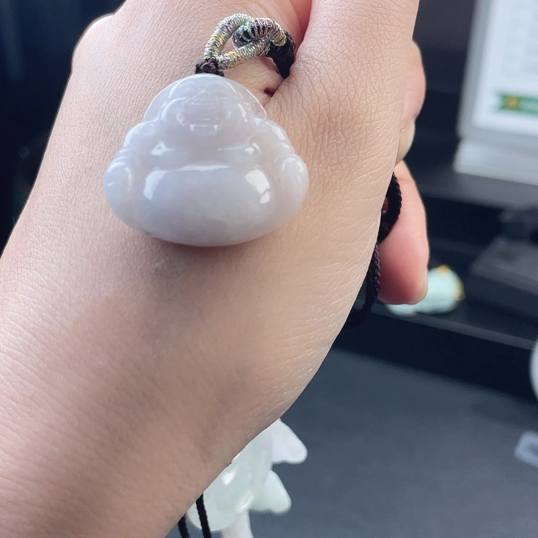 翡翠未镶嵌颈饰佛公
