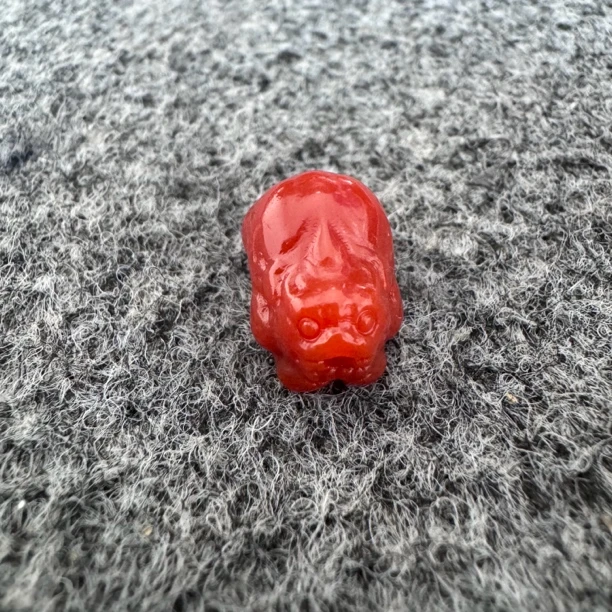 川料南红雕刻 瑞兽单珠直径11对孔14 颜色漂亮