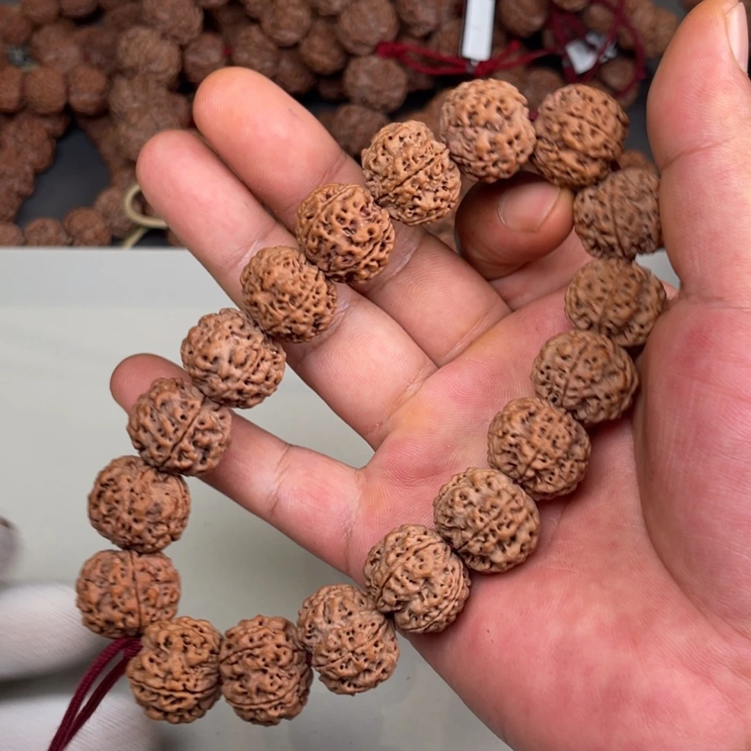 吊坠金刚菩提540黄皮蜂王