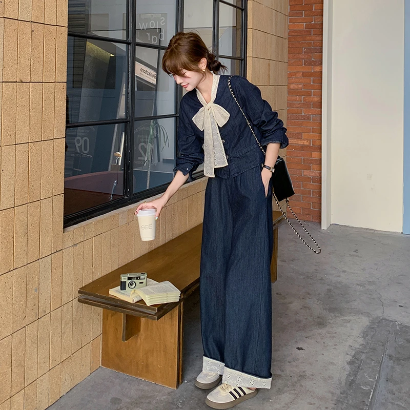 可盐可甜蕾丝拼接牛仔套装女春季2025新款设计感衬衫阔腿裤两件套
