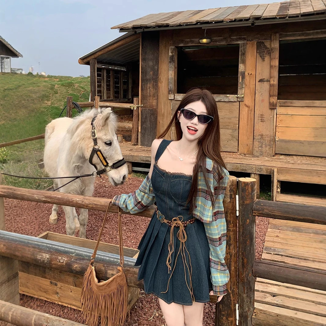 实拍~蝴蝶情书 春夏款复古民族风格纹衬衫百褶牛仔吊带裙韩版女装