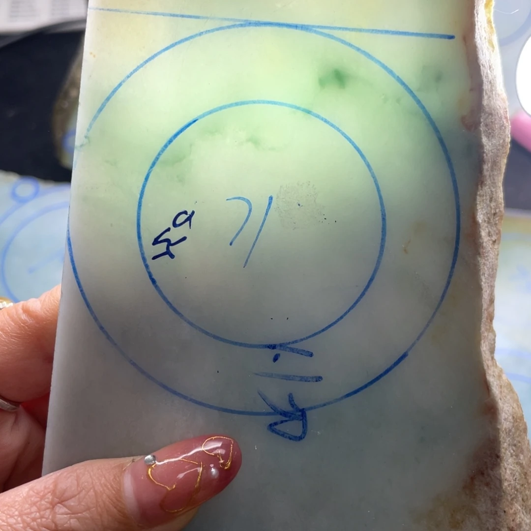 定制翡翠未镶嵌翡翠手镯
