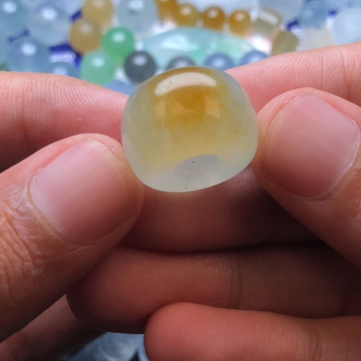 未镶嵌定制翡翠大*兔