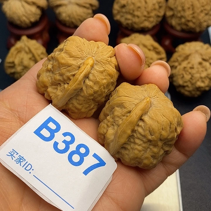 文玩核桃把件wa蛙蛙3.5