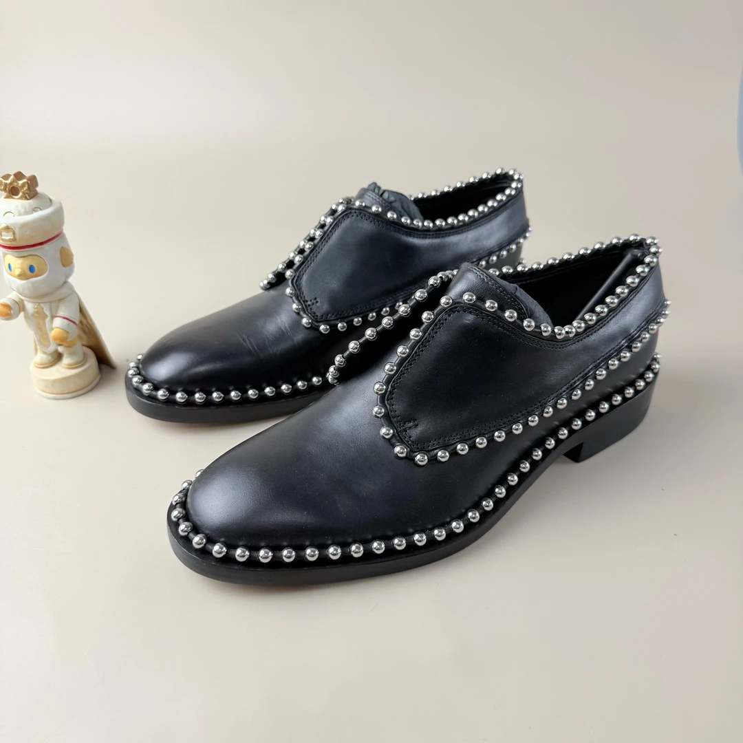 未使用 ALEXANDER WANG 牟钉皮鞋短靴 36码 YLP3905