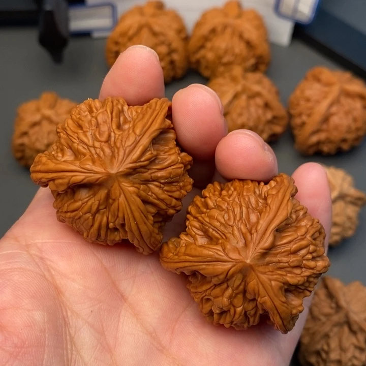 文玩核桃吊坠核桃