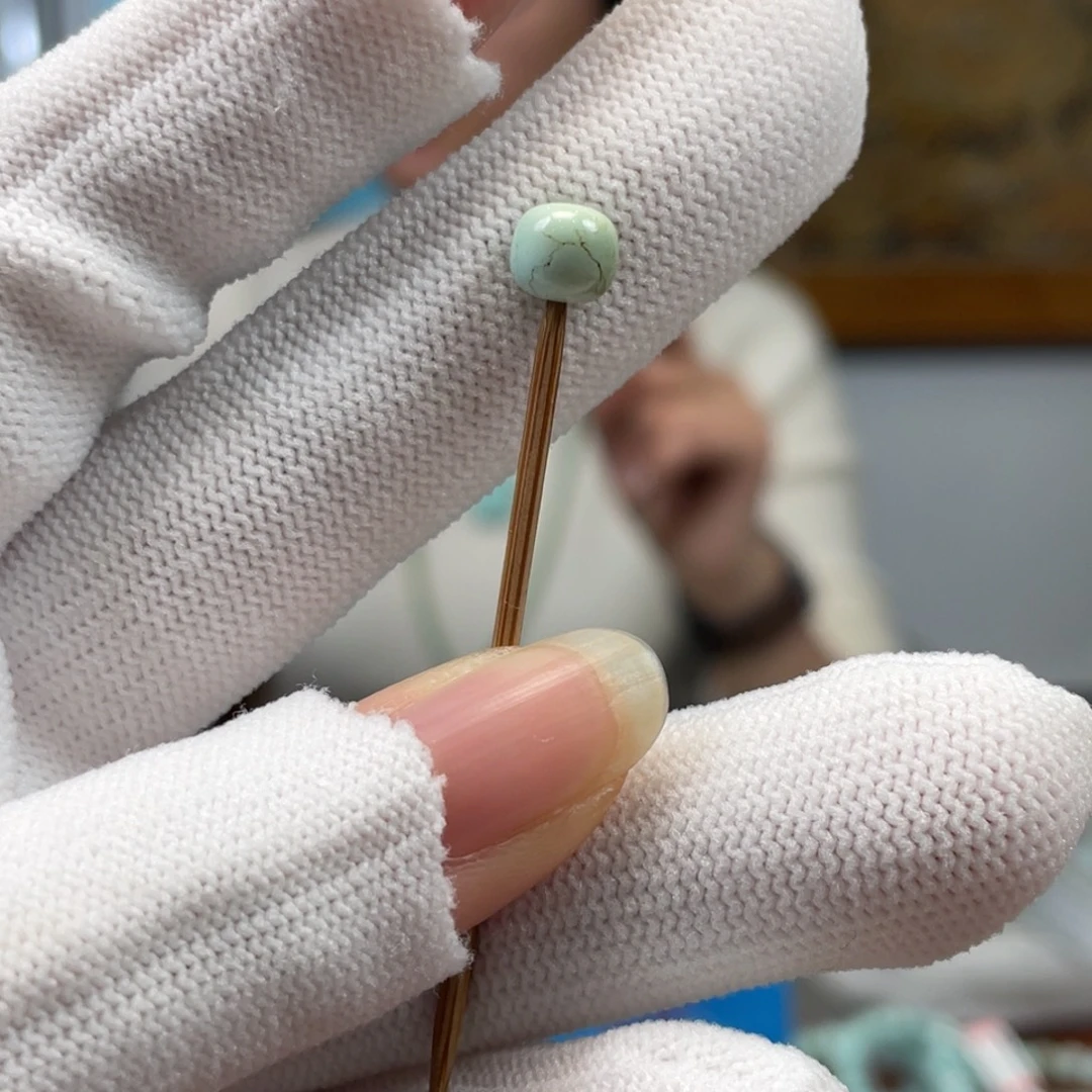 绿松石未镶嵌挂件