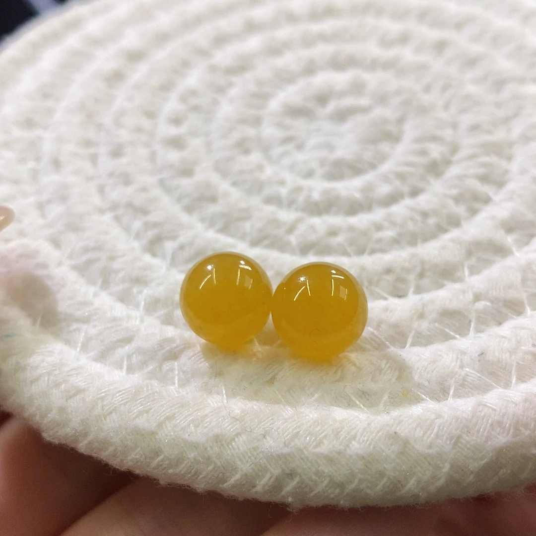 翡翠未镶嵌挂件鸡油黄珠珠