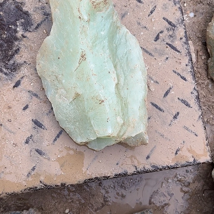 平***人蛇纹石玉未镶嵌天然岫玉多样性发一