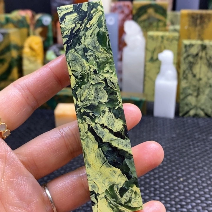 印度石摆**活青田石印章石