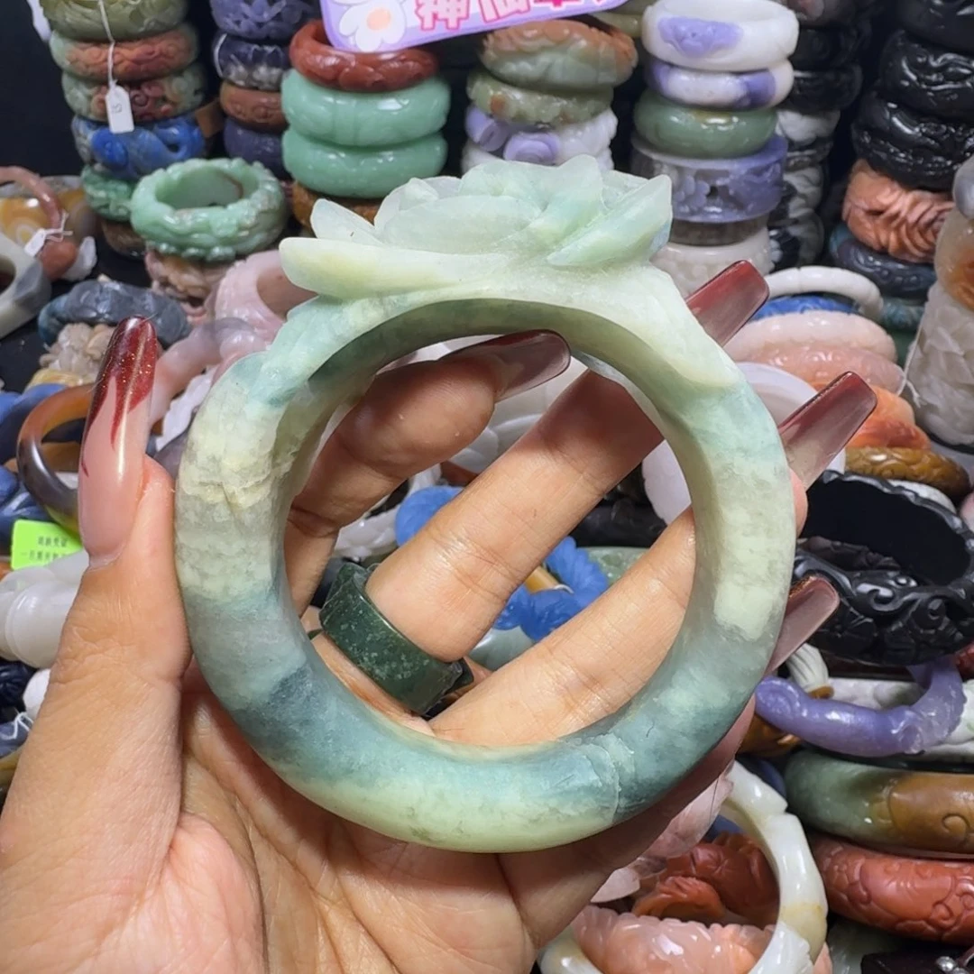 石英质玉（佘太翠）未镶嵌手镯29，57，微瑕不退换