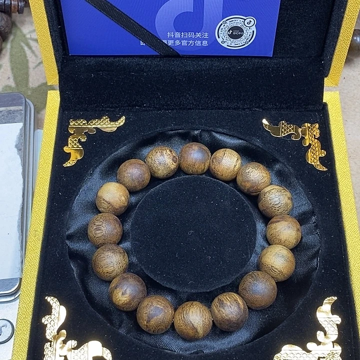 沉香手串天花板虫漏