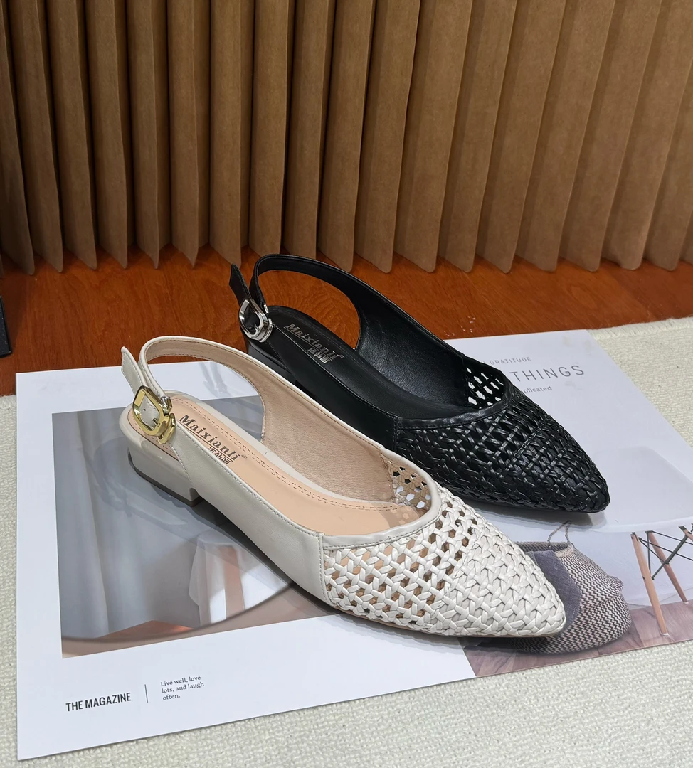 加宽加肥尖头低粗跟编织牛皮包头凉鞋5118