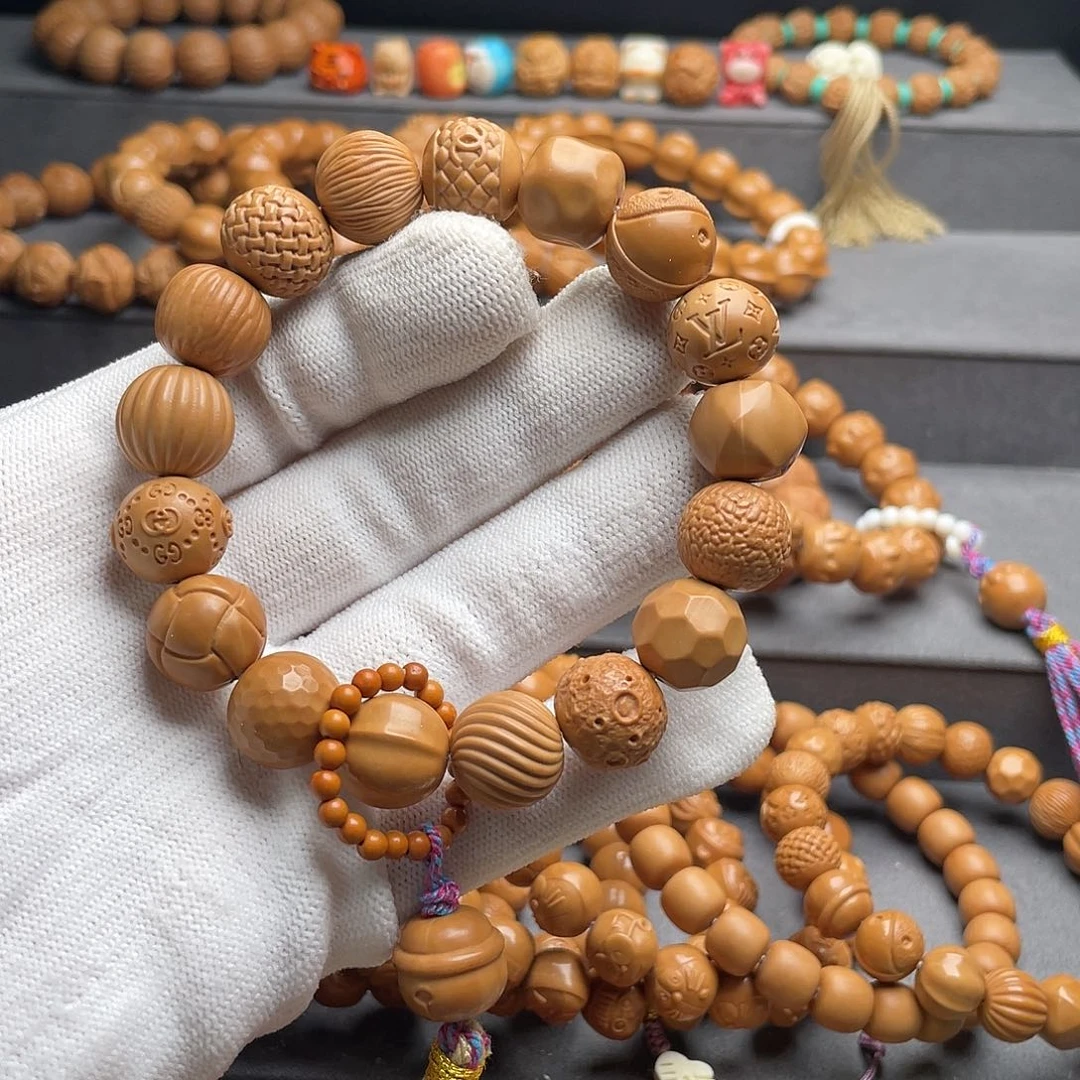 猴头核桃吊坠大多宝