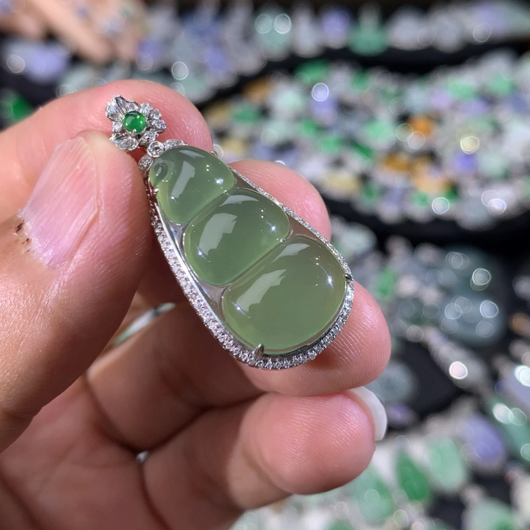 翡翠18K金镶嵌吊坠(不含链)