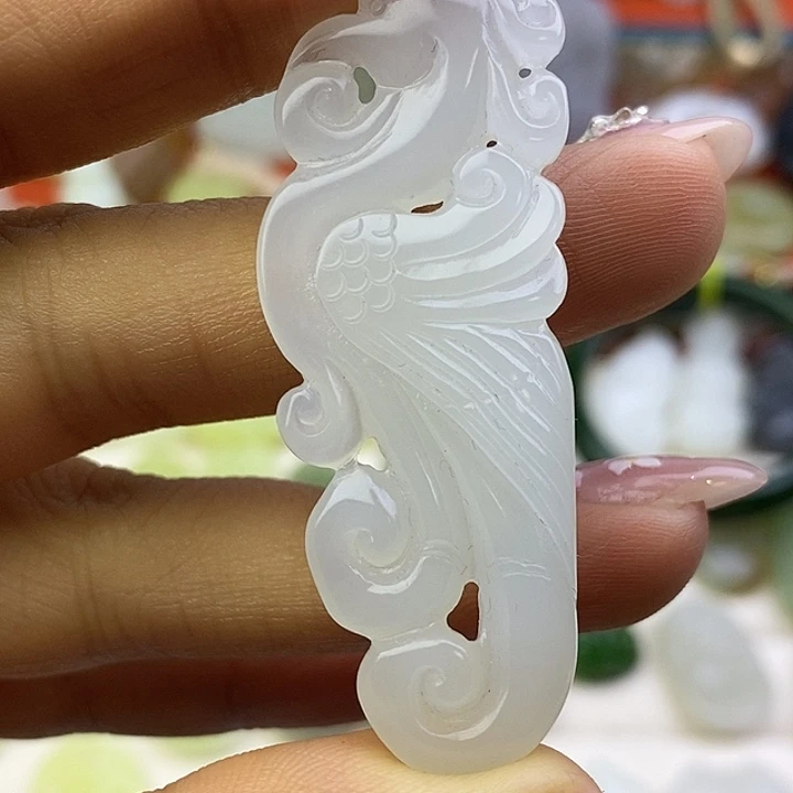 和田玉未镶嵌颈饰白玉凤牌吊坠