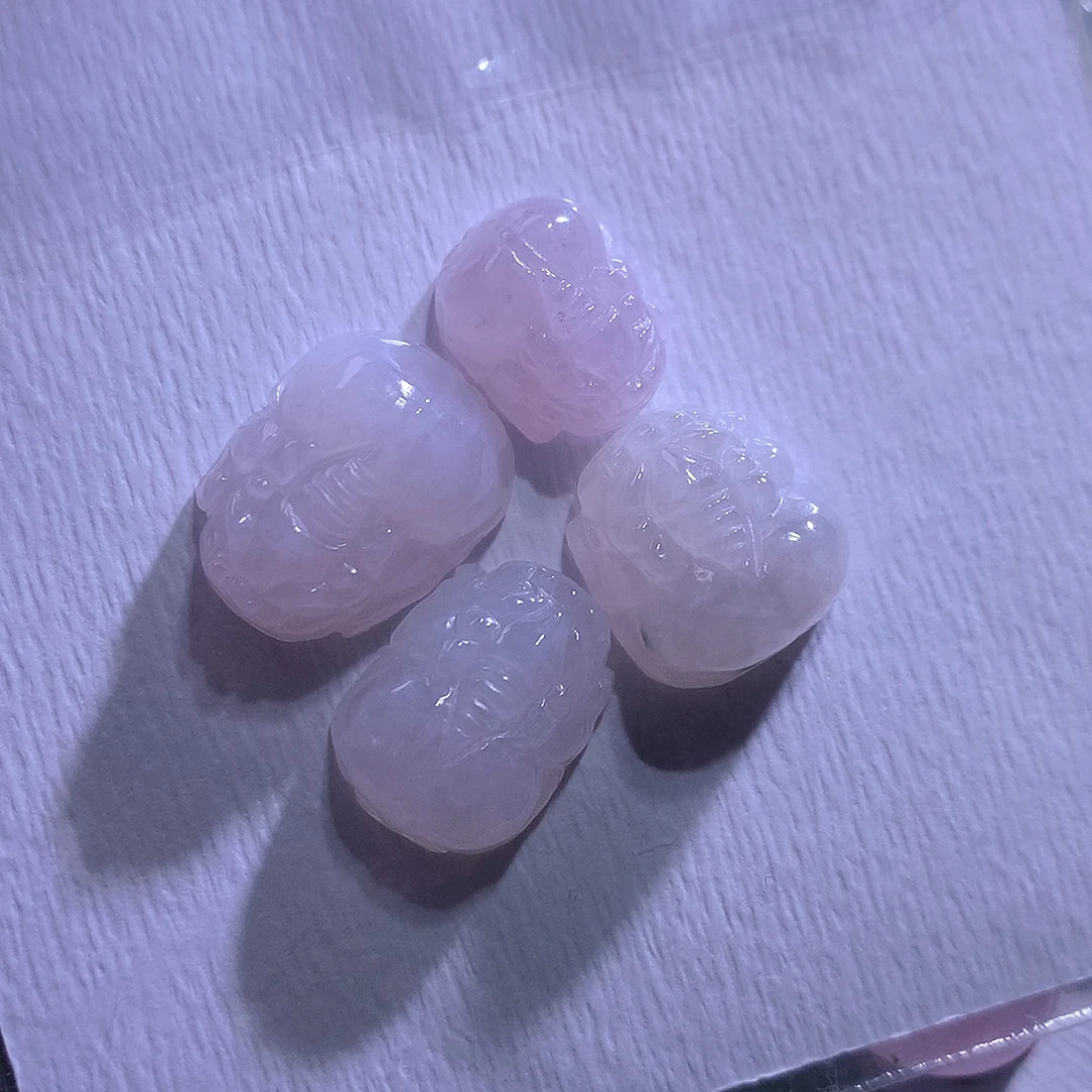 颈饰未镶嵌翡翠一手