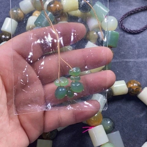 未镶嵌蛇纹石玉手链才*