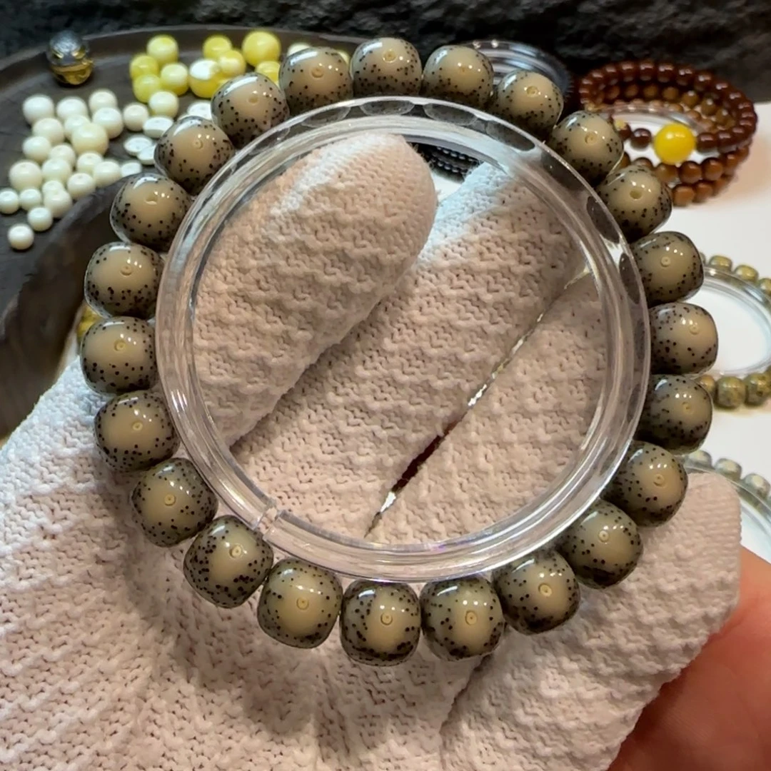 糯冰黄金瞳10/9星月菩提石玉料单圈