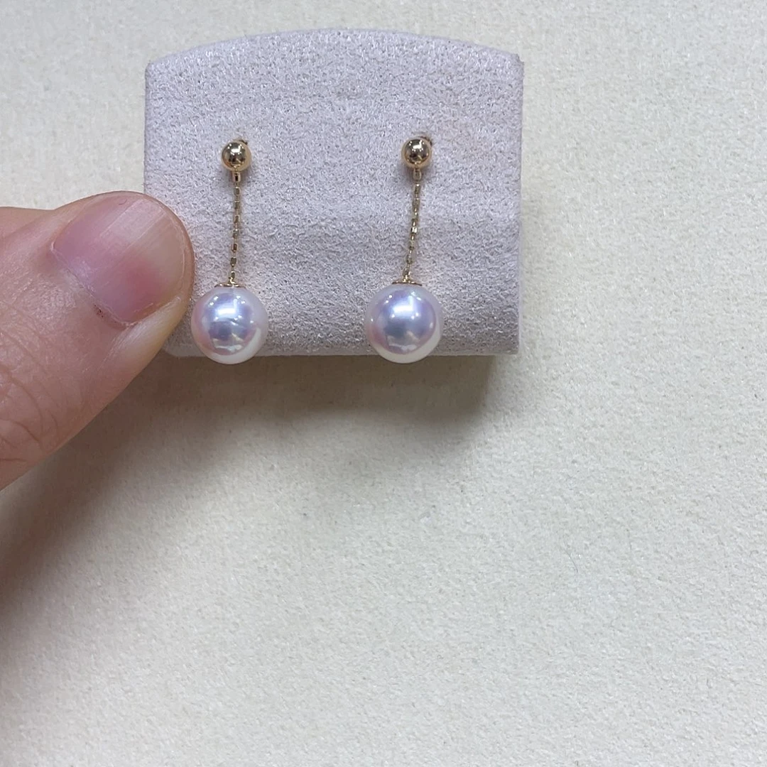 18K金镶嵌海水珍珠耳饰